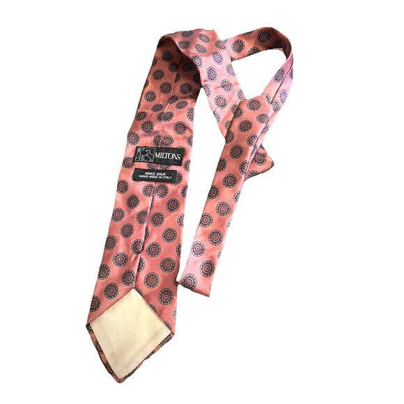 Miltons New 100% Silk Made In Italy Original Pink Paisley - Picture 3 of 3